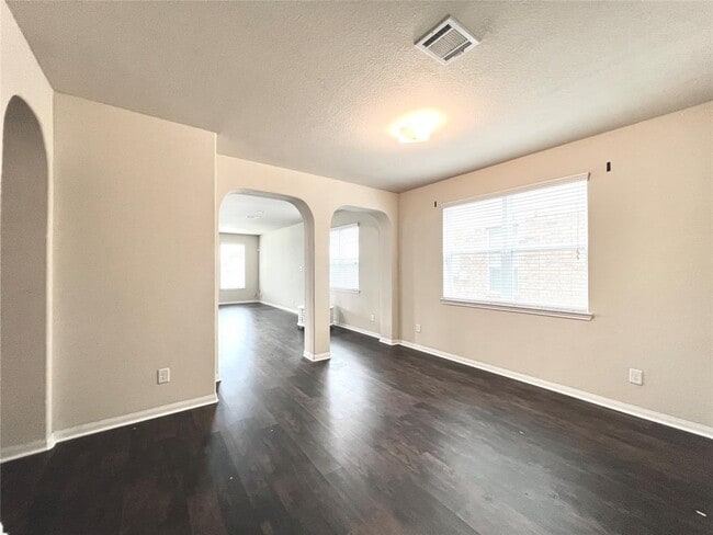 Building Photo - 24919 Alberti Sonata Dr