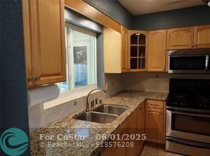 Building Photo - 11311 NW 32nd Manor