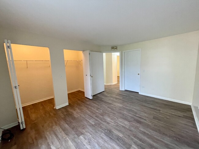 Building Photo - 189 Lenox Ct