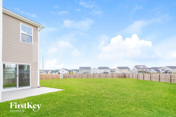 Building Photo - 152 Oyama Rd