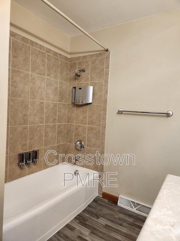 Building Photo - 2410 W 20th Street Rd