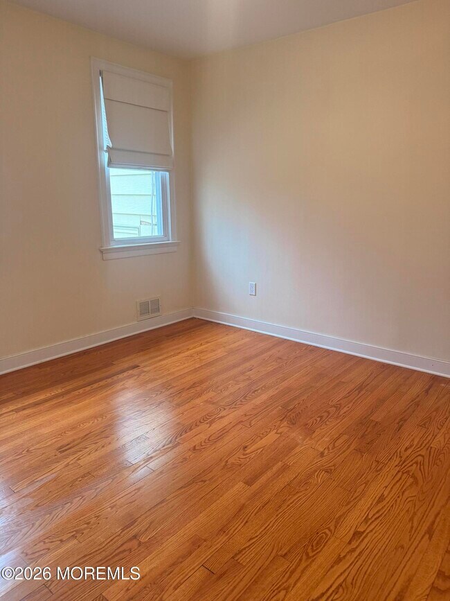 Building Photo - 53 Little Silver Pkwy