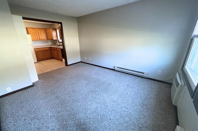 Building Photo - 407 Parker St