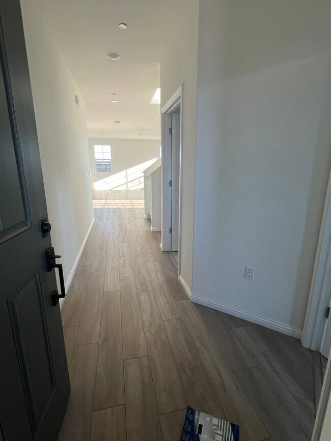 Building Photo - 3137 Barnowl Wy