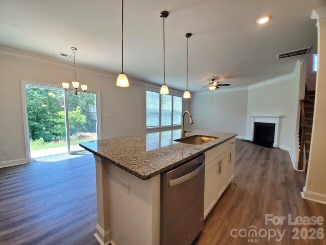 Building Photo - 3013 Lydney Cir