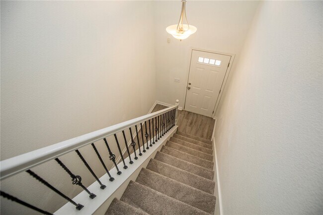Building Photo - 786 W Breeze Cove