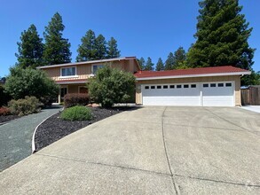 Building Photo - Westside San Ramon 4BD/2.5BA Family home o...