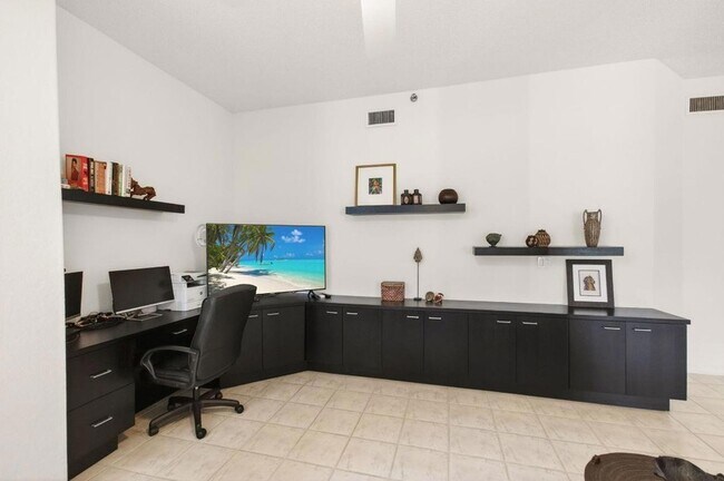 Building Photo - 2512 Coco Plum Blvd