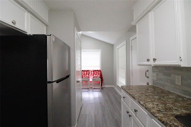 Building Photo - 107 Love St