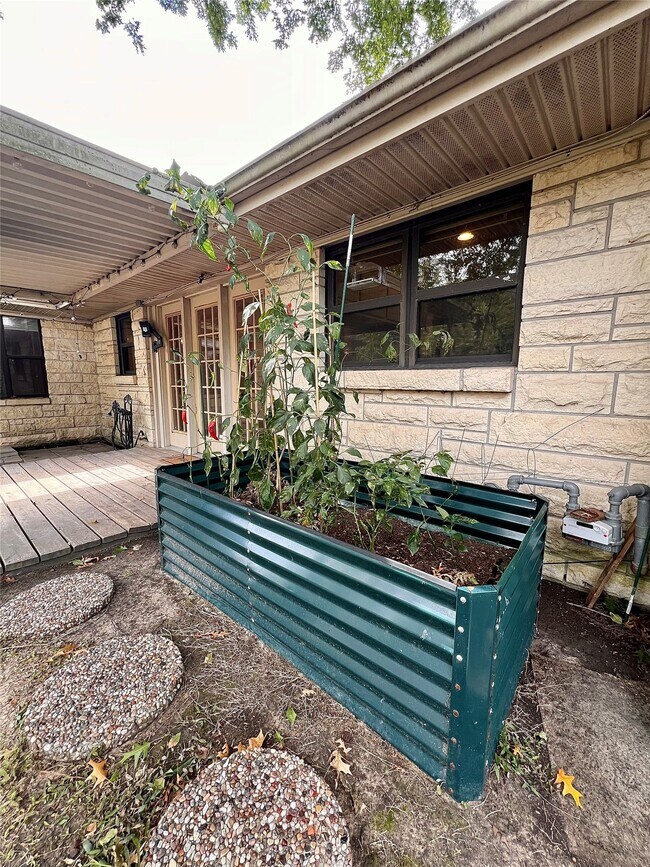 Building Photo - 4218 Glebe Rd