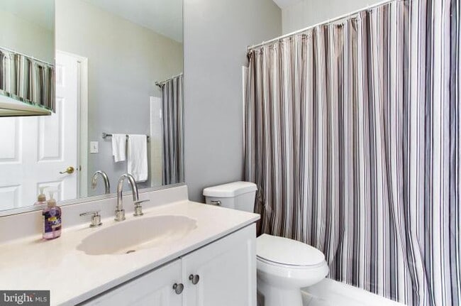 Building Photo - 7021 Haycock Rd