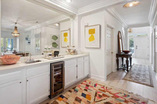 Building Photo - 723 Bonnyneck Dr