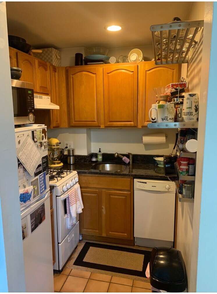 Building Photo - 427 Shawmut Ave