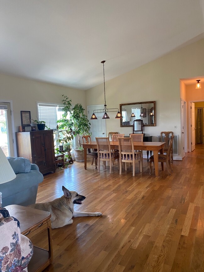 Building Photo - 149 Bowen Farm Rd