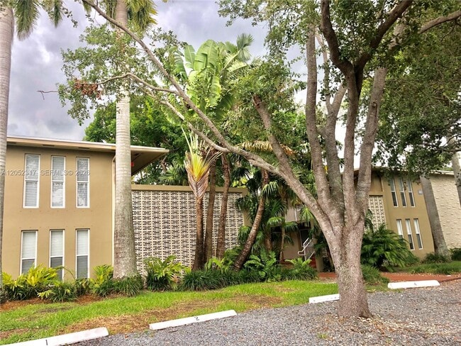 Building Photo - 6330 SW 79th St