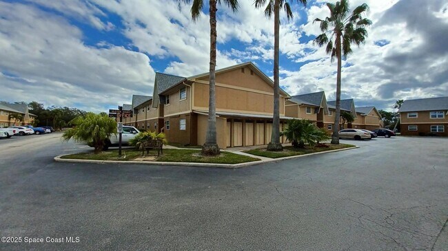Building Photo - 183 Ulster Ln