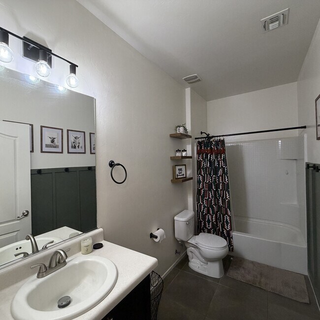 Building Photo - 726-PM26-726 S Harry P Stagg Dr