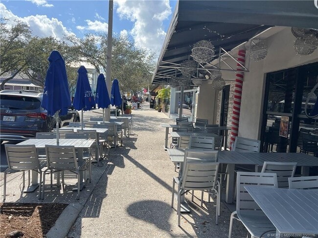 Building Photo - 2172 NE Pelican Terrace