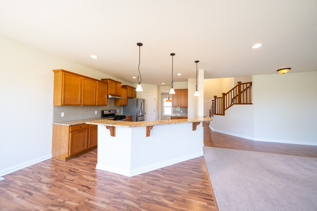 Building Photo - 5007 Merrimac Ln N