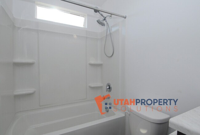 Building Photo - 577 S Windsong Ln