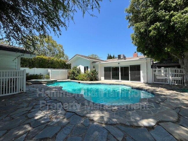 Building Photo - 5710 Jumilla Ave