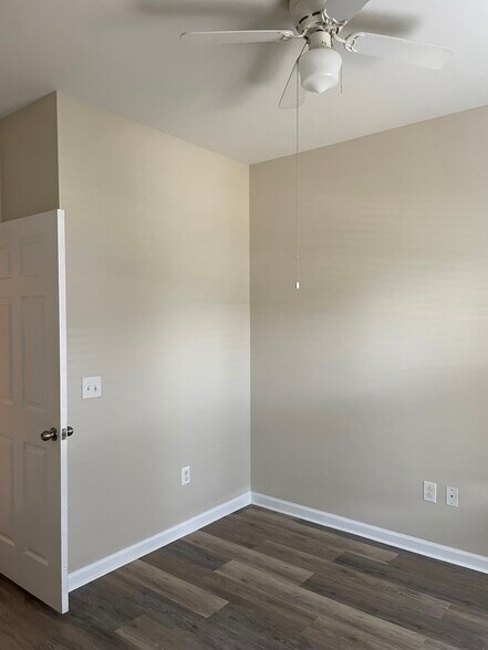 Building Photo - 374 Kiskadee Loop