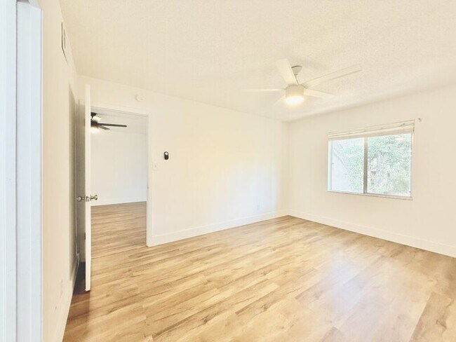 Building Photo - 7517 Pitch Pine Cir