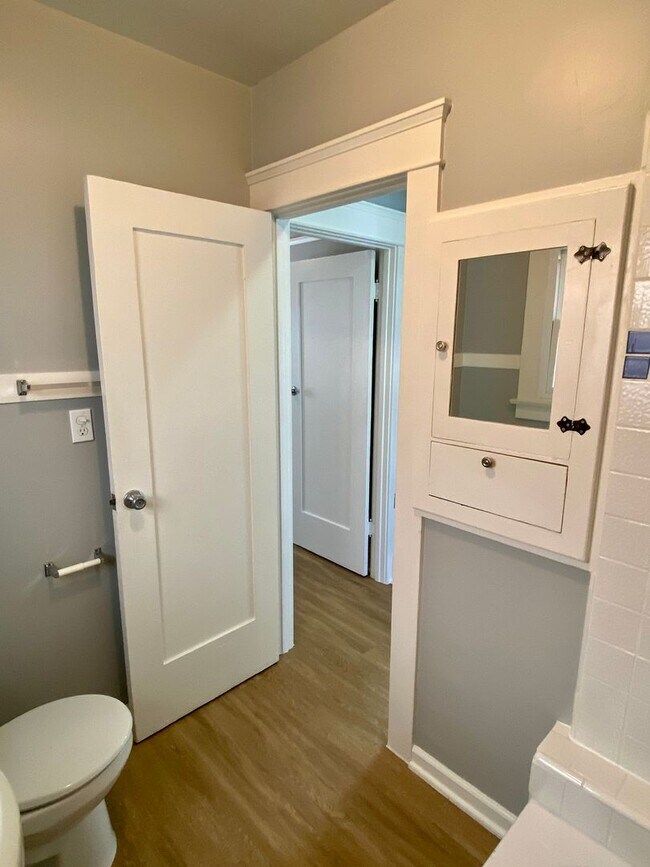 Building Photo - 2315-2317 State Street