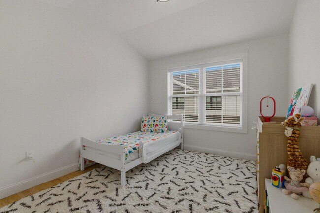 Building Photo - 50 Cate St