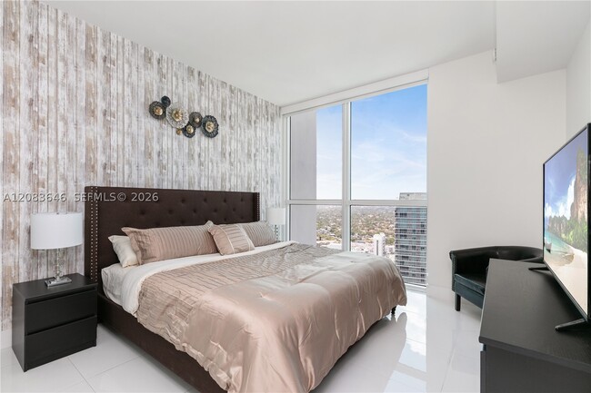 Building Photo - 1080 Brickell Ave