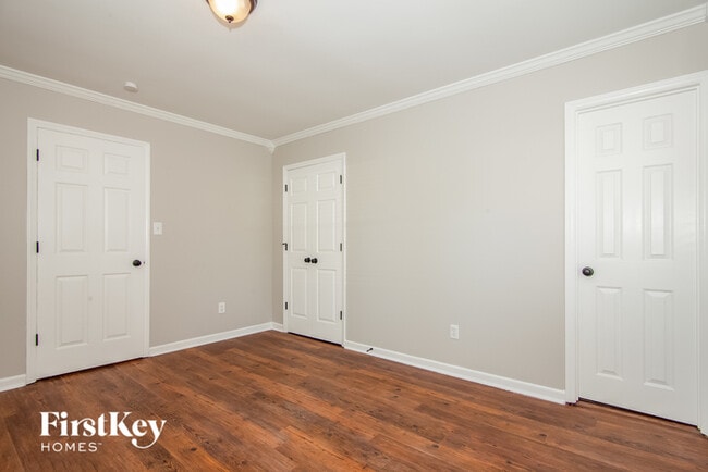 Building Photo - 2449 Amity Ave