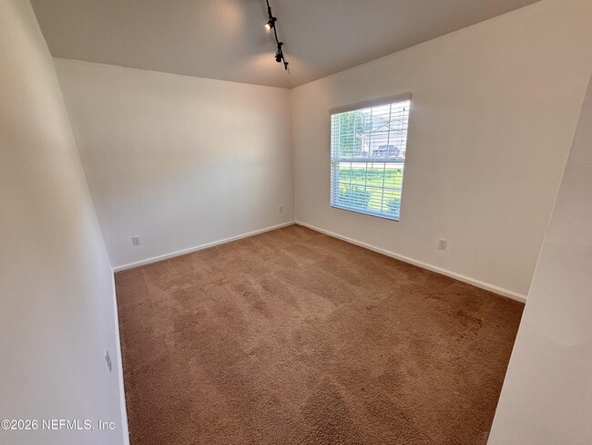 Building Photo - 312 W Adelaide Dr