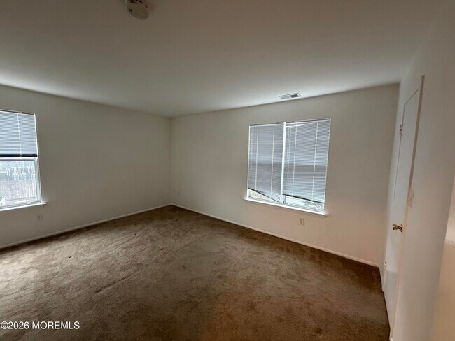 Building Photo - 609 16th Ave