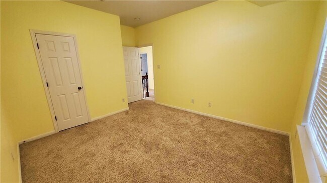 Building Photo - 9421 Lisi Anne Dr