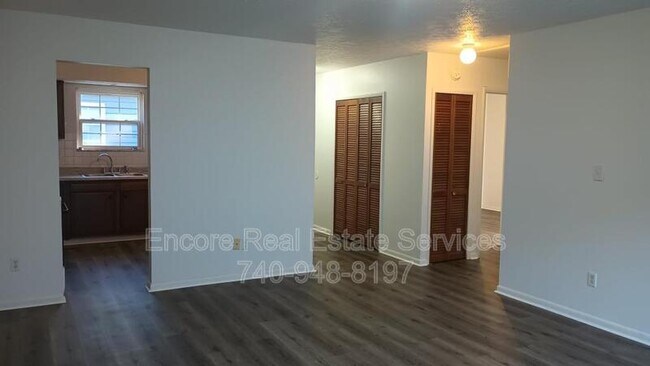 Building Photo - 865 Beech Ct