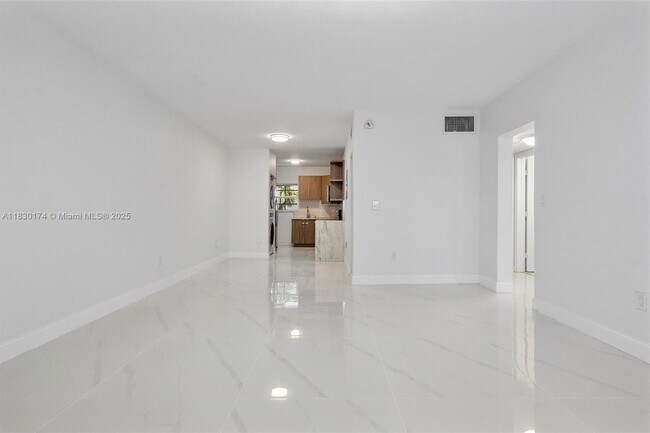Building Photo - 9745 Bay Harbor Terrace