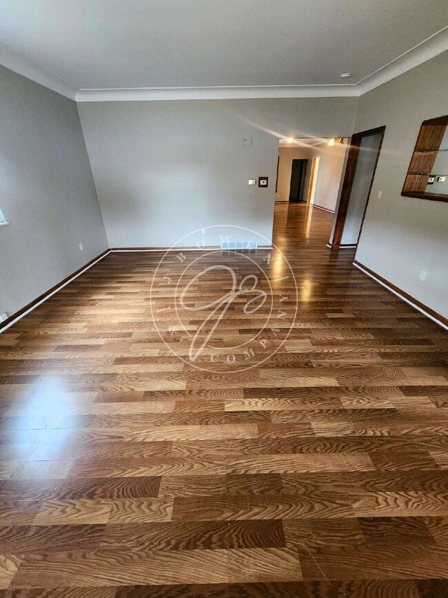 Building Photo - Must see to truly appreciate! This unique 3-bedroom, 2.5-bath unit within a 4-unit complex offers...