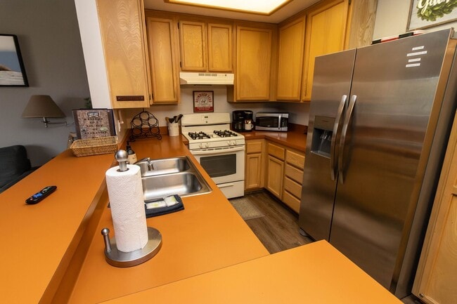 Building Photo - 3 Bedroom 2 Bathroom Condo in Big Bear Lake