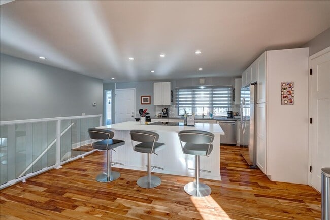 Building Photo - 5601 Russett Rd