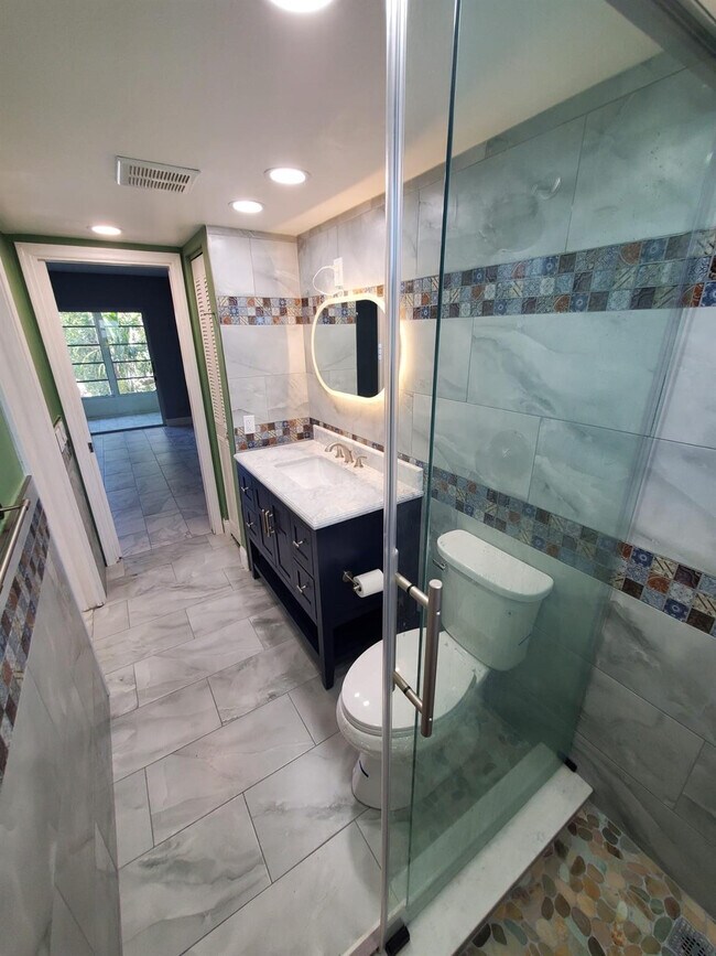 Building Photo - 1481 S Ocean Blvd