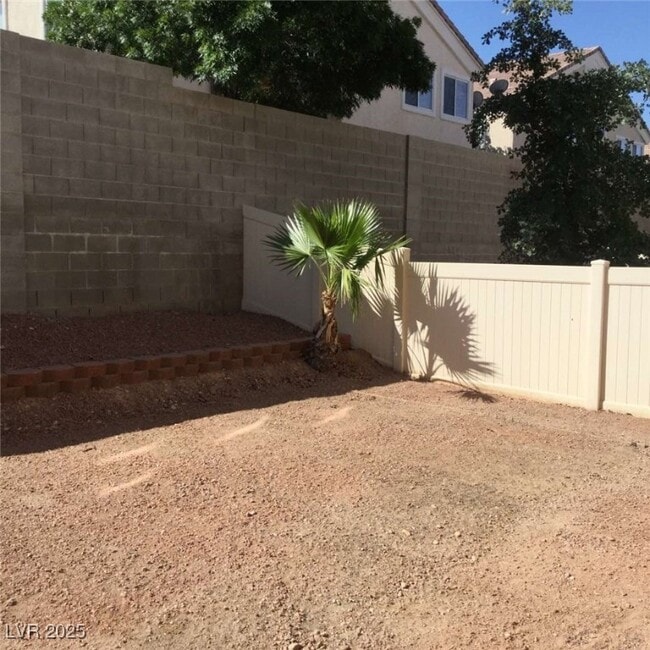 Building Photo - 1589 Rusty Ridge Ln