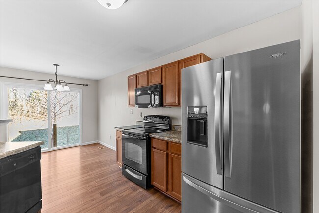 Building Photo - 467 Parkgate Dr