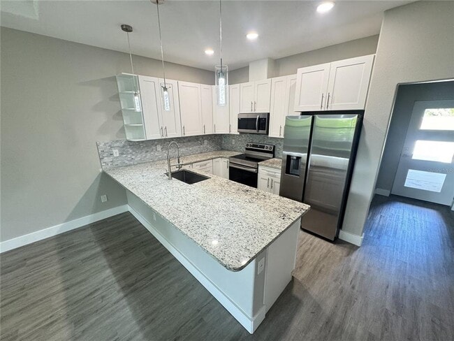 Building Photo - 98 Wheatfield Dr
