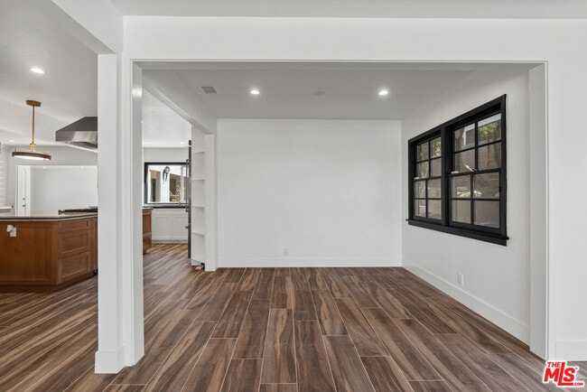 Building Photo - 5266 Veronica St