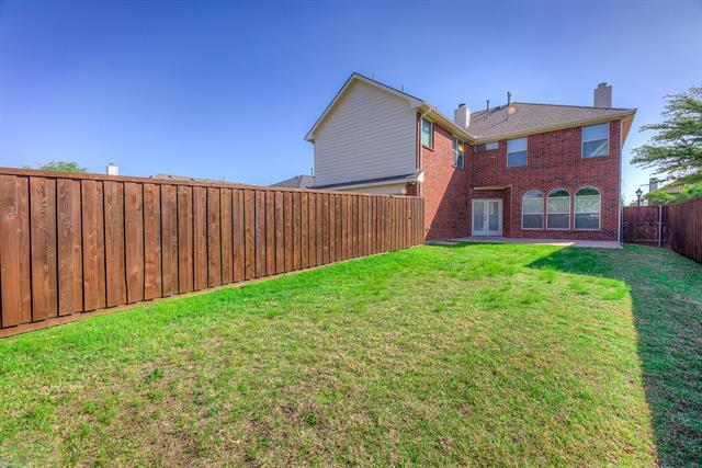 Building Photo - 12347 Red Hawk Dr