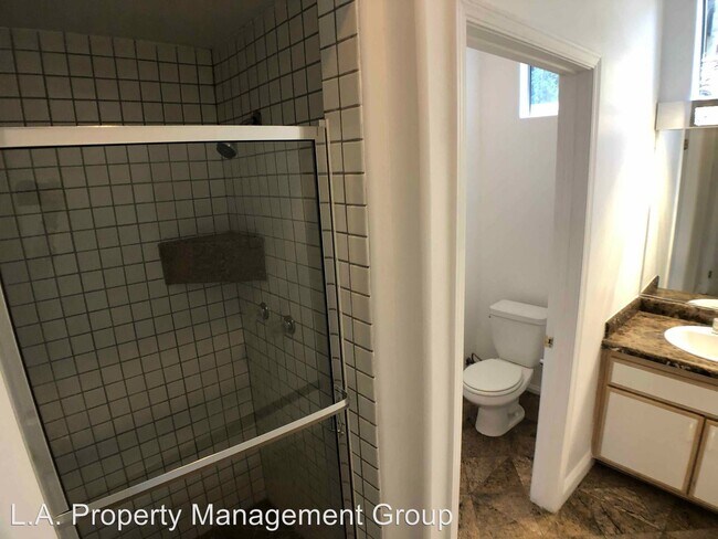 Building Photo - 1890-1896 Silver Lake Blvd