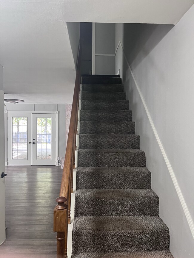 Building Photo - Aberdeen Duplex