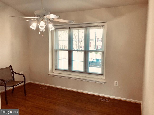 Building Photo - 6015 Bitternut Dr