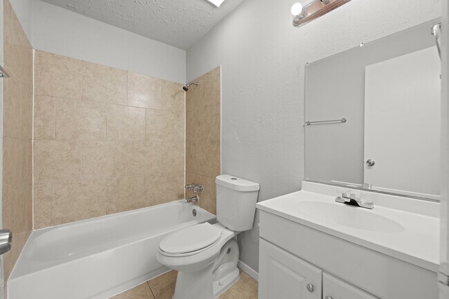 Building Photo - 6450 Bazel Brook Dr