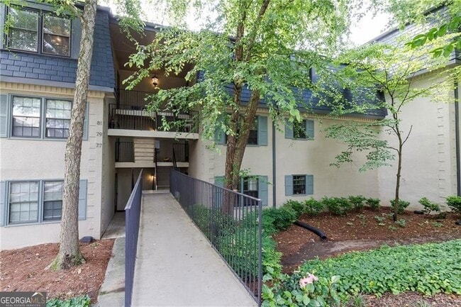 Building Photo - 82 Montre Square NW